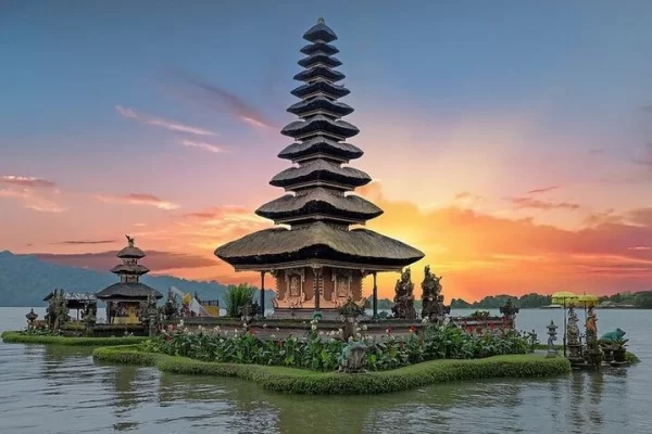 celukan-bawang-port-north-bali-highlight-private-day-tour-t