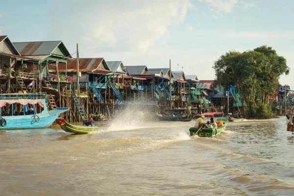 explore-kompong-phluk-floating-village-private-experience-th