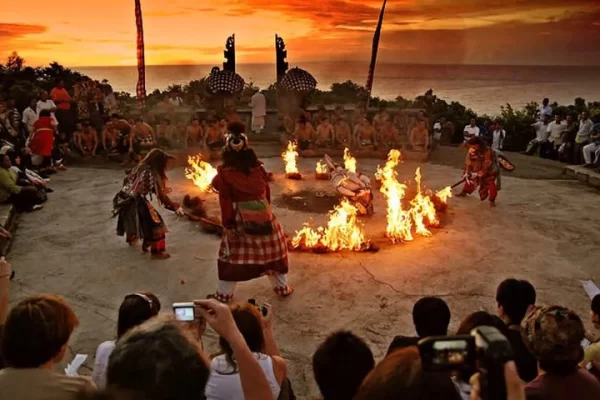 private-uluwatu-sunset-tour-with-kecak-dance-and-dinner-thum