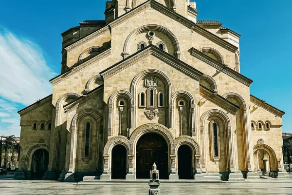 tbilisi-private-chronicles-of-georgia-holy-trinity-and-wine